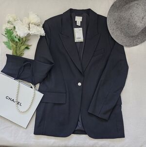 NWT H&M Black Relaxed Fit Blazer with Crystal Button - Size M